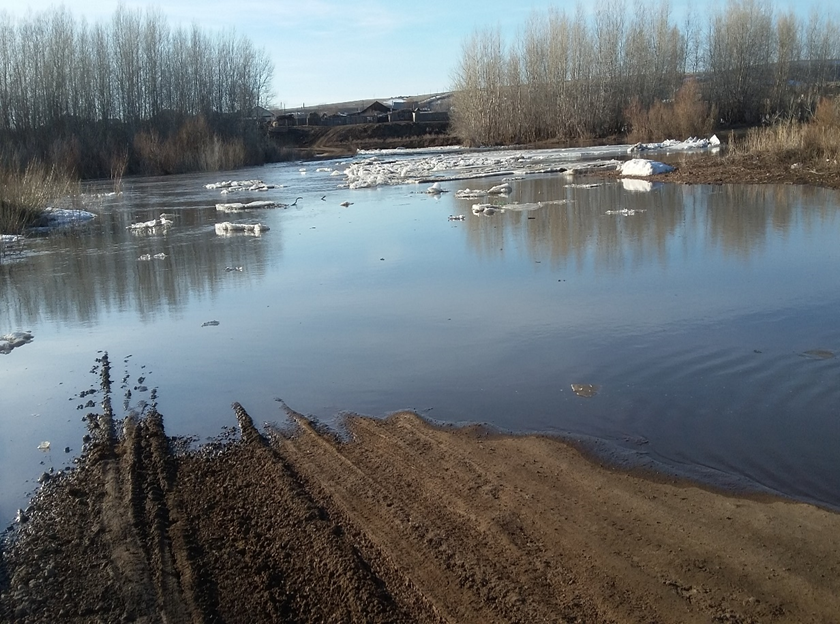 В Оренбуржье из-за паводка закрыли 12 мостов и 7 участков дорог