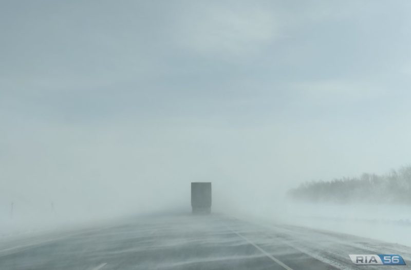 Оренбуржцев предупреждают о возможном ухудшении дорожной обстановки